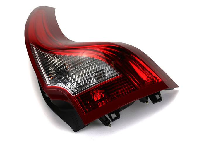 Volvo Tail Light Assembly - Passenger Side 31290684